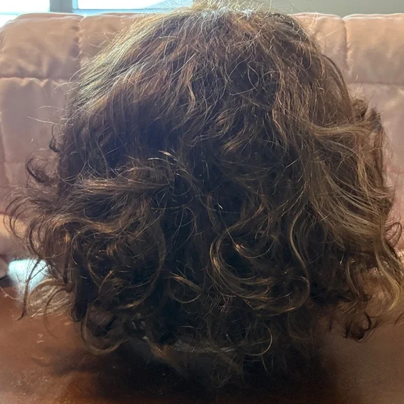 Luxurious Brown Wavy Hair Wig - Picture 4 of 7